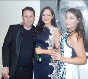 Close up magic with two ladies 